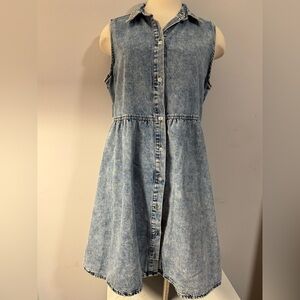 Sleeveless Acid Wash Denim Button-Front Dress - Light Blue